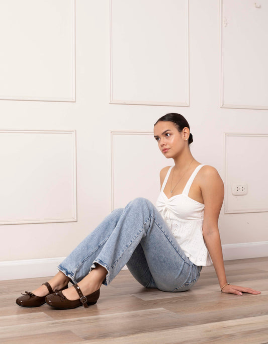 REBECA MARRÓN
